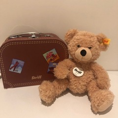 Steiff社製　専用バッグ付きテディベア