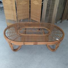 20250604005　家具　ガラステーブル