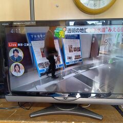 SHARP 液晶テレビ 32型 リモコン無しの画像