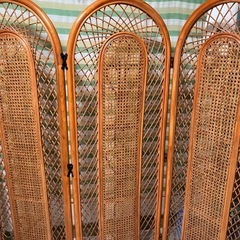 仕切り　パーテーションの画像