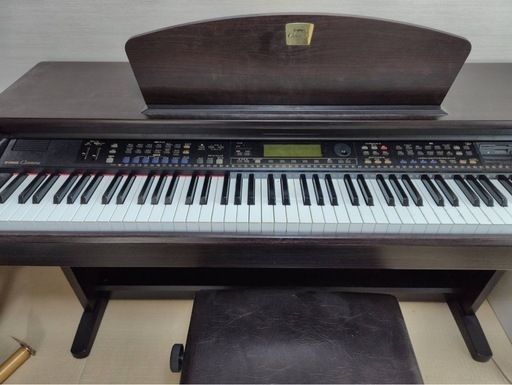 ヤマハ　電子ピアノ　Clavinova CVP-201