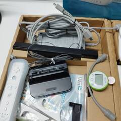 Nintendo Wii U 本体 WUP-101(01) 32GBの画像