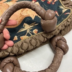 H2506-101 doll jozzette ハンドバッグ やぶれありの画像
