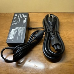 ノートパソコンのACアダプター