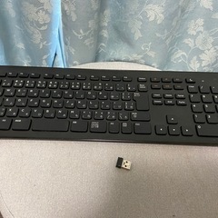 ワイヤレスキーボードの画像