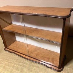 飾り棚・ガラスケース