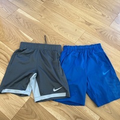 中古130くらいNIKEパンツ2着