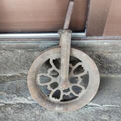 鉄製滑車　径約27cm　ガーデニングの画像