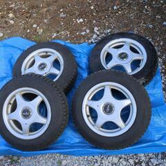 スタンドレスタイヤ　ホイル付き　ダンロップ　145/80 Ｒ13...
