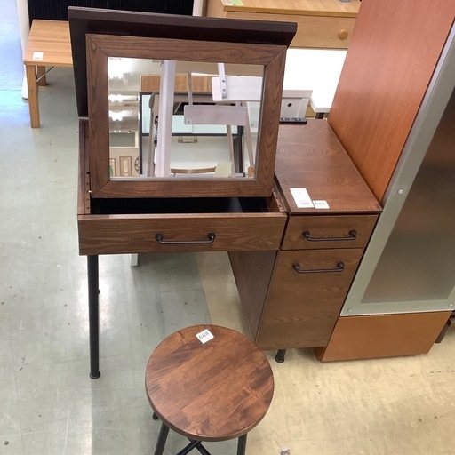 LOWYA ドレッサーデスク