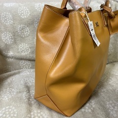 未使用・タグ付♪ クレージュ 牛革トートバッグ　ハンドバッグ　未使用　　の画像