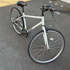 自転車　クロスバイク　
