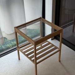 無料‼️　IKEA NESNA ベッドサイドテーブル 