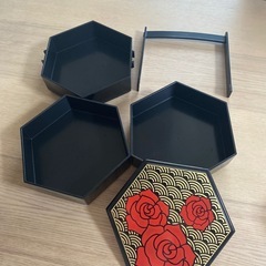 高島屋のおせちのお重　　の画像