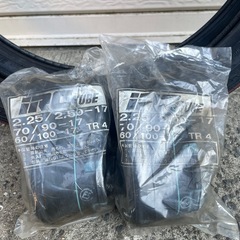新品　スーパーカブ50.70.90用の新品タイヤ前後とチューブ2個　お得なセット出品の画像