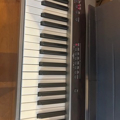 電子ピアノの画像