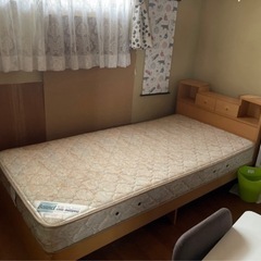 【最終価格】シングルベッド　マット&フレーム　解体済み