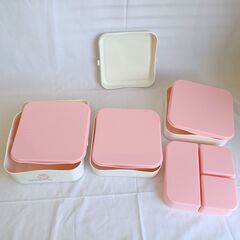 【中古品】フルタイム 3段 ランチボックス 白/ピンク ピクニック用 お弁当箱の画像