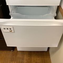 【安心の1年保証】TOSHIBA の5ドア冷蔵庫の画像