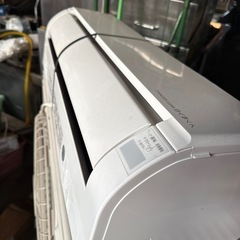 取付応談　2023年 日立 単相 200v 18畳目安　ルームエアコン RAS-DT56N2 5.6kwの画像