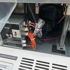 【動確済み】2023年 美品 ホシザキ 業務用 小形冷蔵ショーケース SSB-70DT 206L 100V 700×450×1410 縦型ショーケース 中ビン120本 大阪発の画像