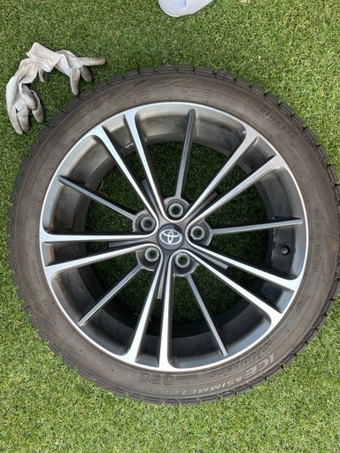 関西もしくは東海3県でも手渡しの対応できます　トヨタ　86純正ホイール　17インチ　215/45/R17 トヨタ スタッドレスタイヤ付き