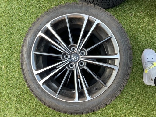 関西もしくは東海3県でも手渡しの対応できます　トヨタ　86純正ホイール　17インチ　215/45/R17 トヨタ スタッドレスタイヤ付き