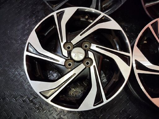 ダイハツ LS600 タントカスタム 純正ホイール 15インチ 4本 4.5J4HPCD100+45 　(VHD504)