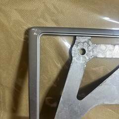スバル純正ナンバーフレームの画像
