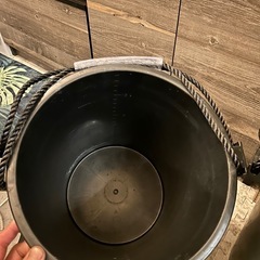 作業椅子にバケツに🪣20Lの画像