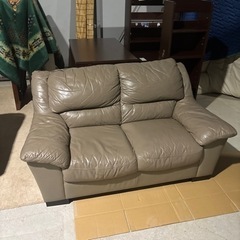 ソファー　ニトリ　革製