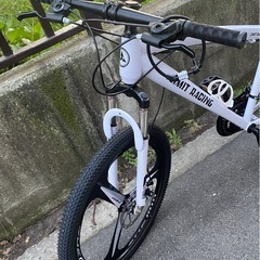 クロスバイク 自転車の画像