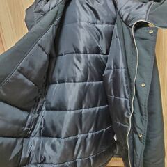 【美品 値引き】ダウンジャケット(撥水加工付き)／Lサイズの画像