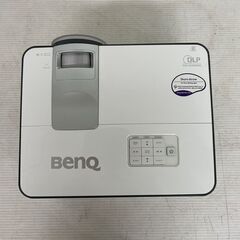 【BENQ】ベンキュー プロジェクター MW814ST 単焦点型 2500ルーメン 投影機 ホワイト 動作確認済 HDMI ホームシアター 映像機器 Y1597の画像