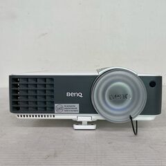 【BENQ】ベンキュー プロジェクター MW814ST 単焦点型 2500ルーメン 投影機 ホワイト 動作確認済 HDMI ホームシアター 映像機器 Y1597の画像