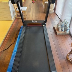 adidas ウォーキングマシン　ランニングましの画像