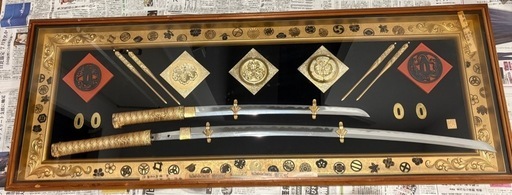 【武家三大家家紋付き】徳川 織田 豊臣 名刀額飾り　模造刀　鍔　刀