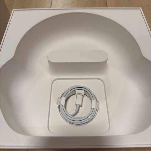 AirPods MAX スペースシルバー