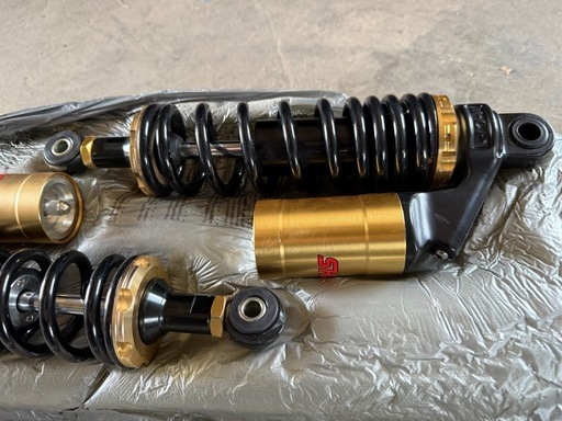 バイク用ショックアブソーバー