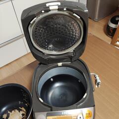 炊飯器 ZOJIRUSHI 5.5合炊きの画像