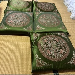 高級座布団　2枚の画像