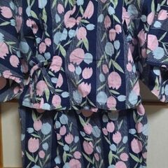 女の子　120cm　セパレートタイプの浴衣　チューリップ柄🌷