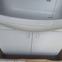 不要になったシャンプードレッサー 洗面化粧台(下部)差し上げます。の画像