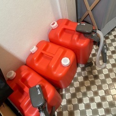 灯油タンク20L 3ケース・自動ポンプ2個
