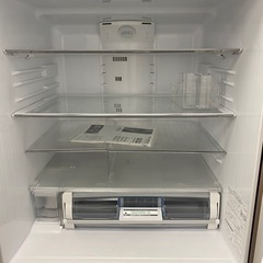 HITACHI/日立 冷凍冷蔵庫 R-WX6200G(ZT) ブラウン　615L 真空チルド 電動引き出し デリシャス冷凍 2016年の画像