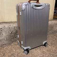 高級ブランドRIMOWA🔴大型スーツケース