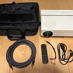 フルHDプロジェクター、自立式80型スクリーンのセット