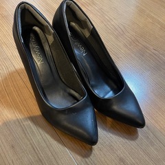 【中古】ピンヒール　黒スムース　24㌢