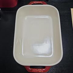 staubのレクタンギュラーデイッシュ
