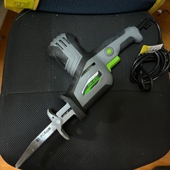 電動ノコギリの画像